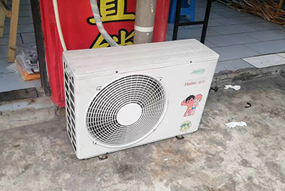 汉南空调突然不制冷只吹自然风怎么办？